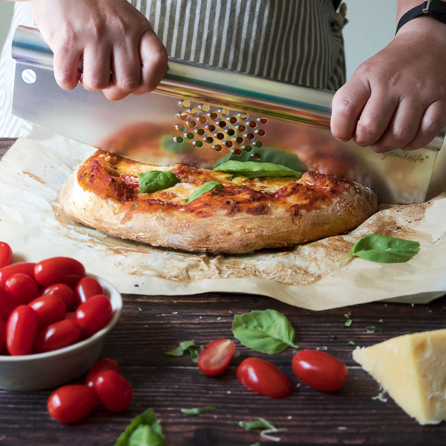 Gemiknife Pizza Cutter Plus
